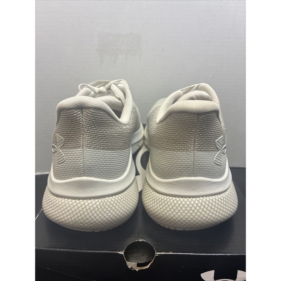 Athletic_Shoes